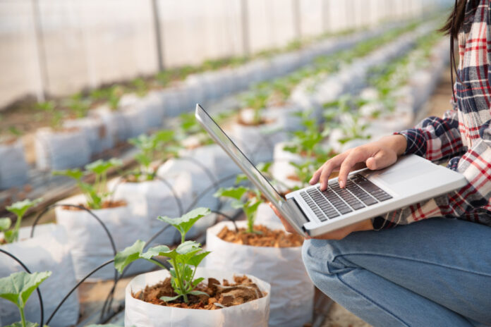 tehnologia si agricultura