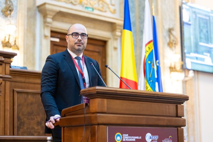 Bogdan Dima: Curtea Constituțională a schimbat încă o dată structura constituțională pentru a împiedica adoptarea unei legi care urmărea diminuarea pensiilor magistraților.
