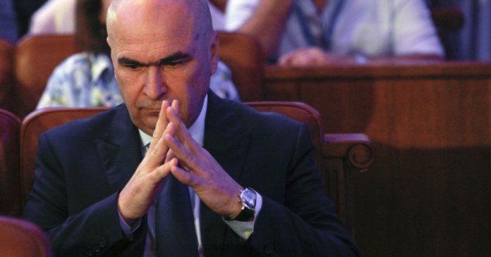 Bolojan a cerut să fie amânat jalonul PNRR referitor la pensiile speciale după hotărârea CCR, însă oficialii UE au respins solicitarea (surse) Bolojan a cerut să fie amânat jalonul PNRR referitor la pensiile speciale după hotărârea CCR, însă oficialii UE au respins solicitarea (surse)