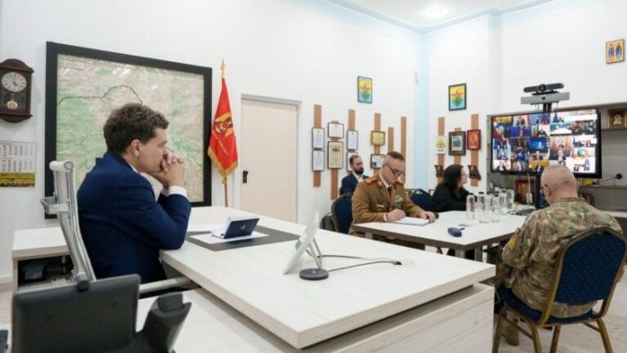 Nicușor Dan în cadrul videoconferinței coaliției pro-Ucraina: Consens în privința sancțiunilor lui Trump împotriva Lukoil și Rosneft, împreună cu al 19-lea pachet al Consiliului European pentru intensificarea presiunii asupra Rusiei Nicușor Dan în cadrul videoconferinței coaliției pro-Ucraina: Consens în privința sancțiunilor lui Trump împotriva Lukoil și Rosneft, împreună cu al 19-lea pachet al Consiliului European pentru intensificarea presiunii asupra Rusiei