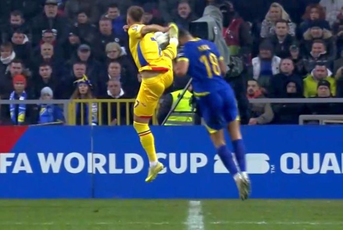 ULUITOR! Drăguș, scos după două minute de la intrarea pe teren » Intervenție periculoasă