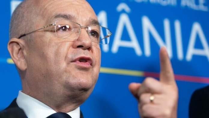 Vlad Voiculescu, ex-ministru al Sănătăţii, reapare în atenţie ca sfetnic onorific al primarului Nicuşor Dan