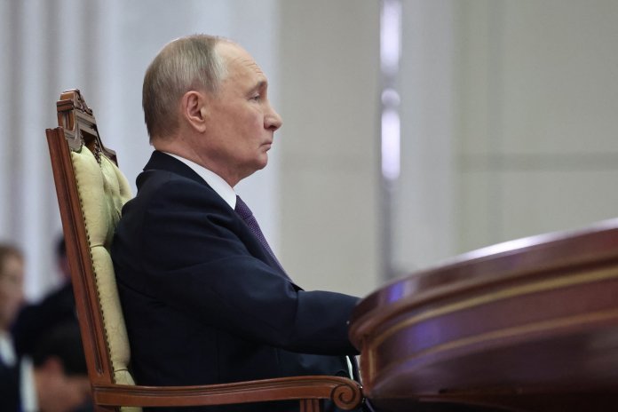 Kremlinul, răspuns în cinci cuvinte la datele agențiilor de informații americane referitoare la Putin.