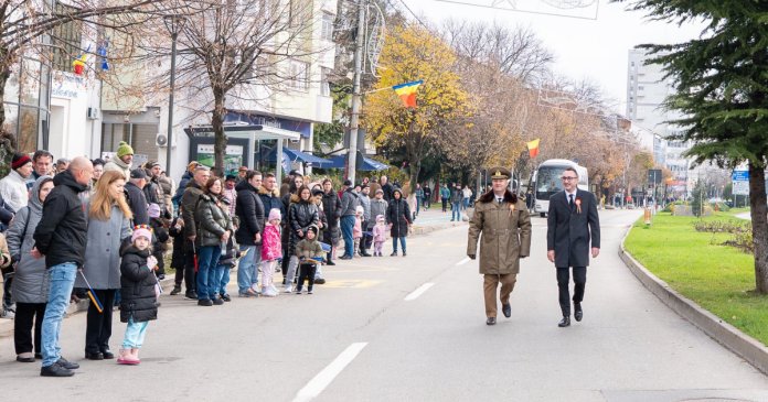 Prefectul și subprefectul de Olt, puși sub control judiciar după ce ar fi tras cu arma într-o locație militară (surse)