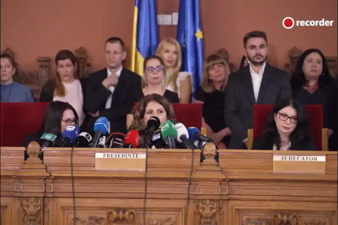 Reuniunea convoată de Lia Savonea la Înalta Curte a stârnit controversă / Savonea: Completurile actuale nu vor fi desființate