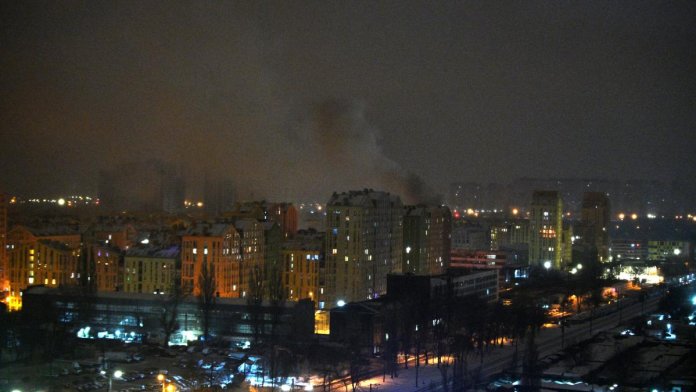 Atac de proporții asupra Ucrainei: Kievul, lovit de drone; clădiri și vehicule în flăcări. Rușii ar fi folosit...