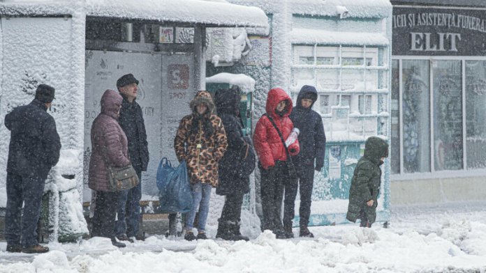 Când se va ridica temperatura în România. Estimarea meteorologică pentru următoarele două săptămâni