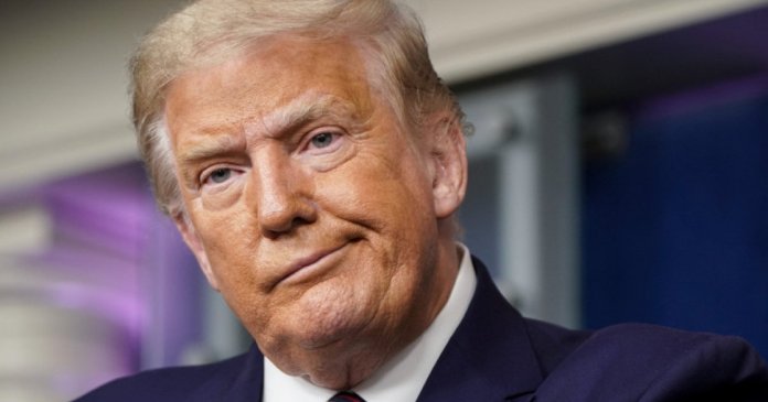 Donald Trump a dezvăluit ce medicament Administrează în fiecare zi, însă într-o cantitate mai mare decât cea recomandată de medicii săi.