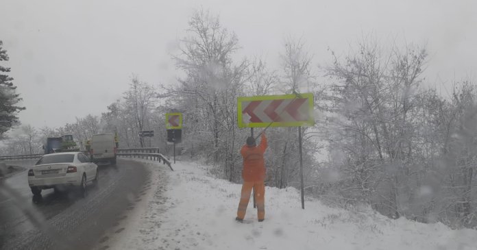 Meteorologii anticipă precipitații sub formă de ninsoare, valori termice reduse și vânt puternic: „Percepția de frig va fi semnificativ amplificată”