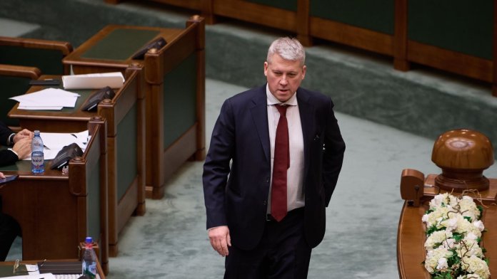 Măsuri implementate după înlăturarea plafonării la gaze, începând cu 1 aprilie. Executivul fixează prețul pentru cei care produc.