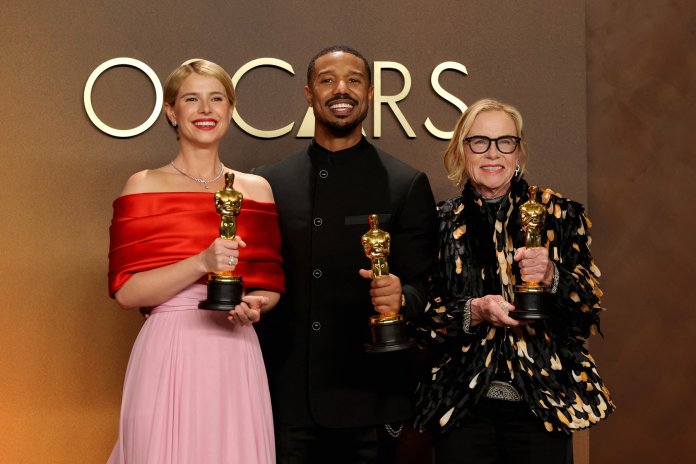 LIVE Premiile Oscar 2026: Sean Penn obține al treilea Oscar, „Sinners” și „One Battle After Another” își împărtășesc primele statuete / Victorie pentru Netflix