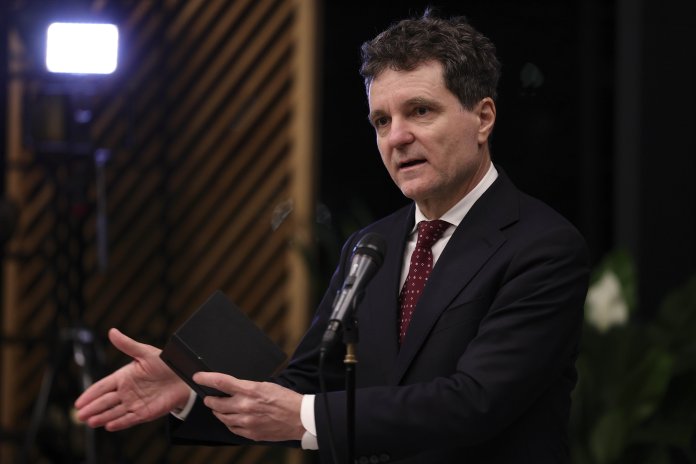 Nicușor Dan exclude opțiunea alegerilor anticipate. Ce părere are despre o modificare a premierului?