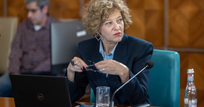 Oana Gheorghiu, implicată în controversa legată de listarea firmelor de stat: „PSD a fost informat despre toate discuțiile noastre”. Când s-a...