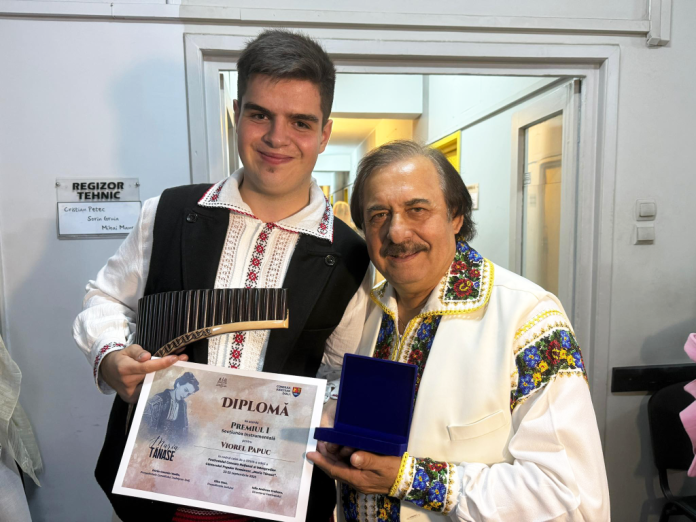Tânăra de 19 ani care l-a fascinat pe Gheorghe Zamfir: „Tata a crescut de unul singur trei copii”