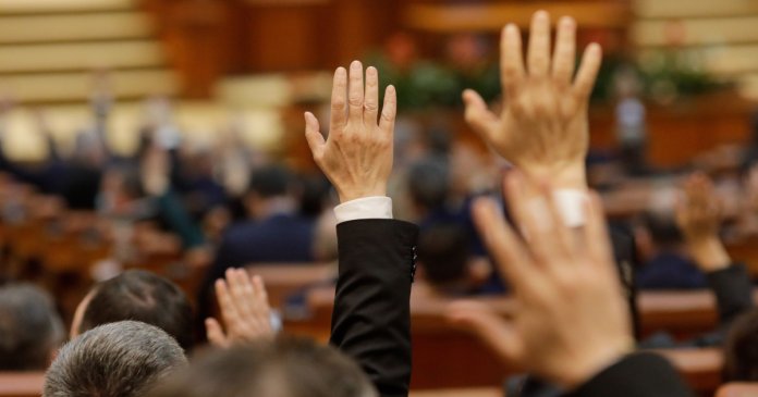 Voturile AUR sunt insuficiente. PSD ar trebui să activeze parlamentarii de la S.O.S și POT pentru a destitui...