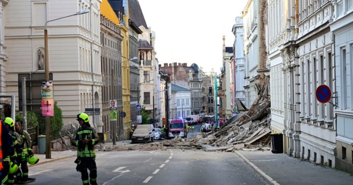Două românce au dispărut în Germania după colapsul clădirii în care trăiau.