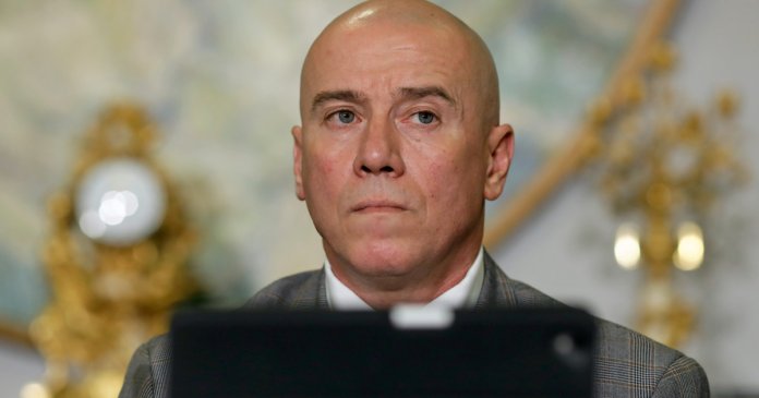 Ministrul Culturii, Demeter András István, și-a dat demisia după ce au fost făcute publice niște înregistrări cu expresii jignitoare.