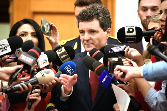Nicușor Dan declară: „Vom implementa o administrație minoritară”. La ce moment se preconizează că partidele vor să-i propună soluția.