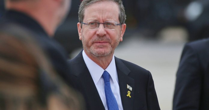 Președintele israelian Isaac Herzog, în Iași: Comunitatea evreiască din România a avut o contribuție esențială în crearea și...