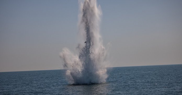 Radu Miruță: Cinci drone marine suplimentare eliminate în Marea Neagră. „Unele erau dotate cu explozibil, altele nu”