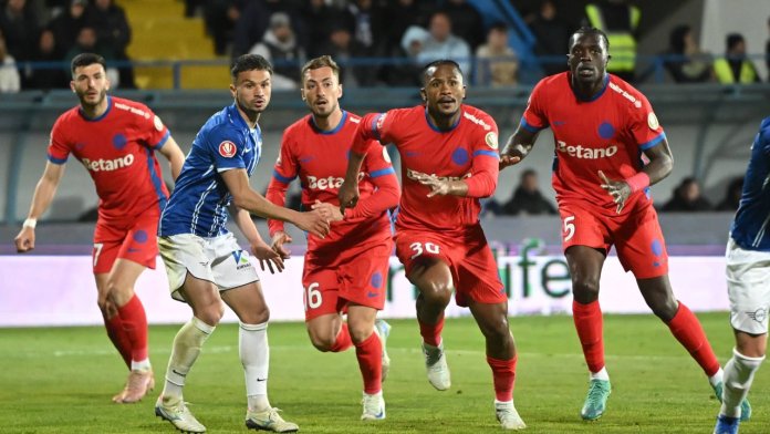 Părăsind FCSB, a fost introdus la noua sa echipă...